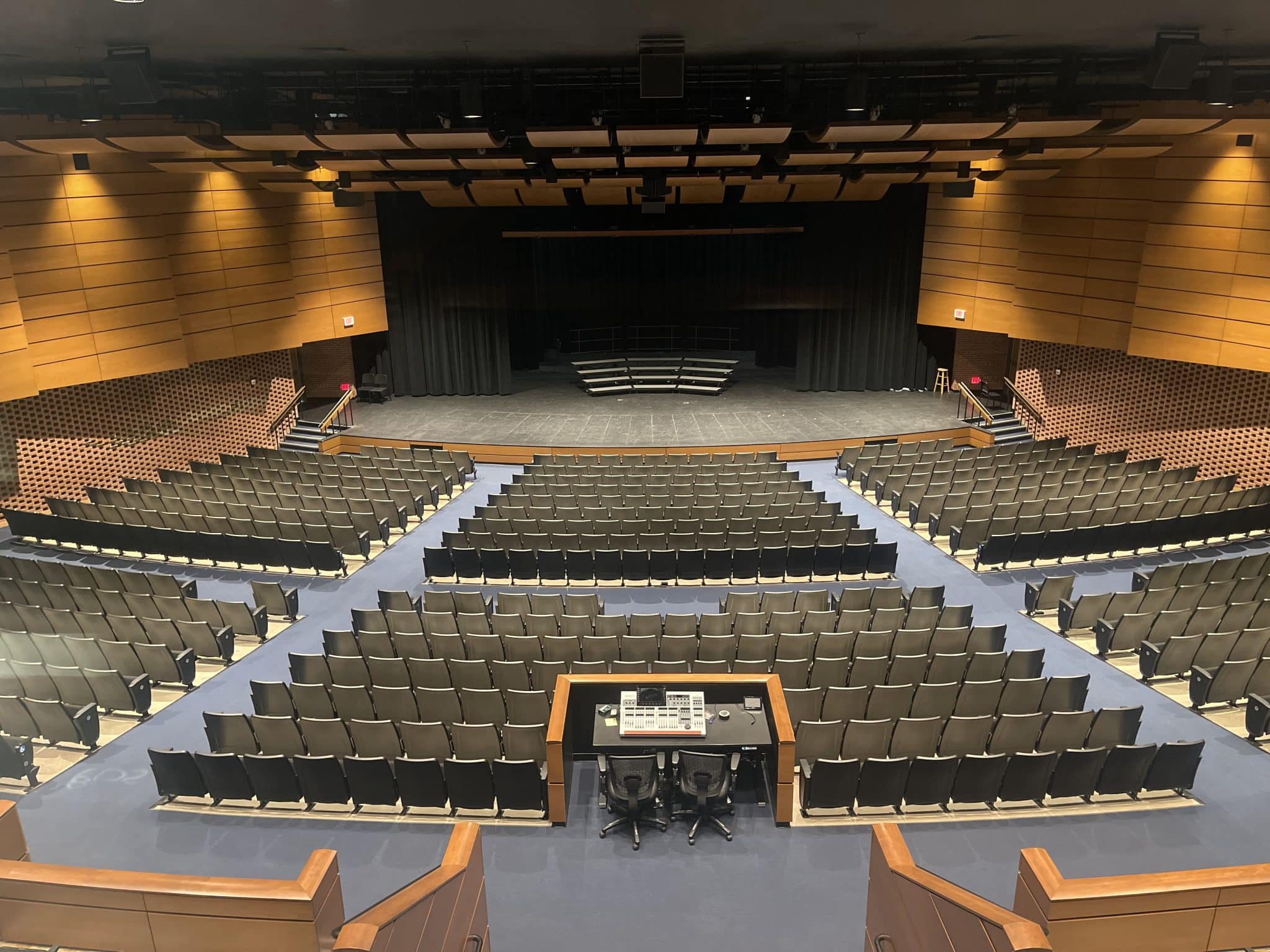 commercial electric installation in Kenosha, Kenosha commercial electric installation, commercial electric installation services in Kenosha
