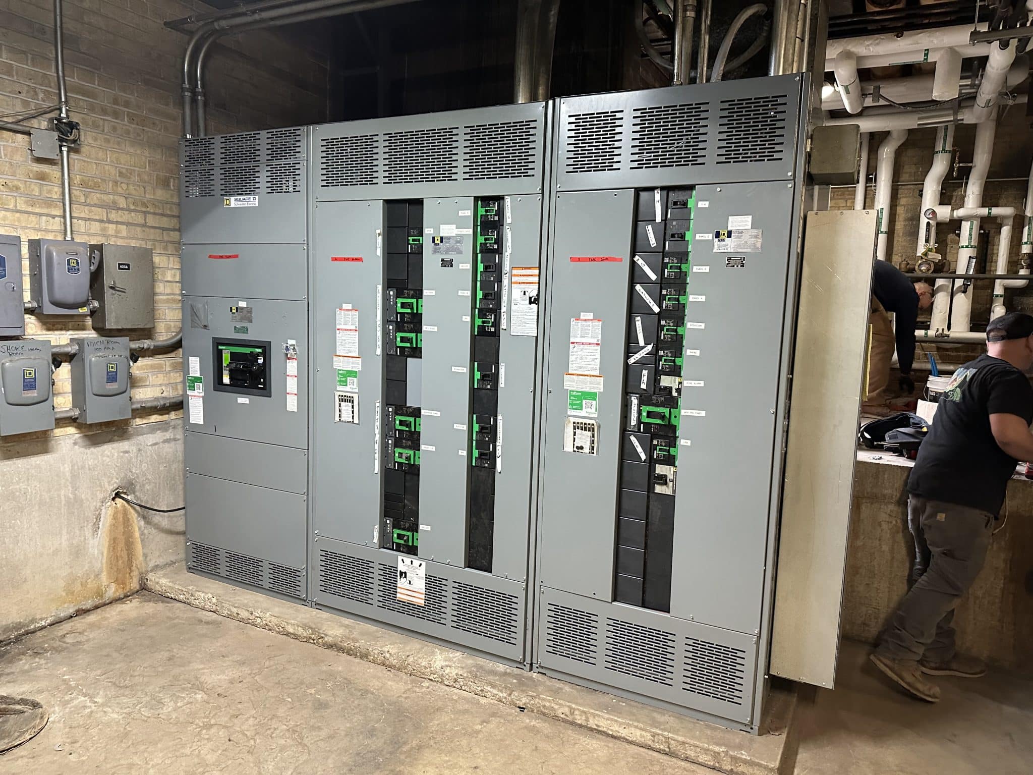 emergency electrician in Racine, Racine industrial electrical repair, Racine commercial power outage